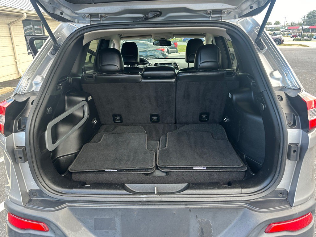 2015 Jeep Cherokee Image 10