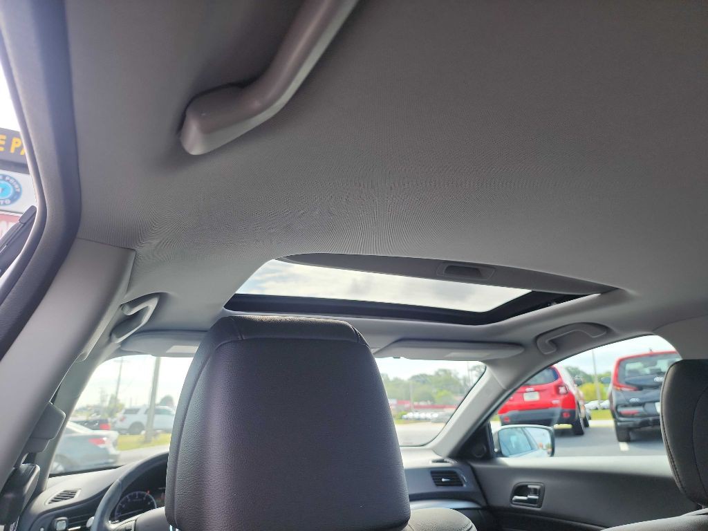 2017 Acura ILX Image 10