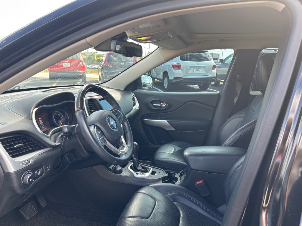 2017 Jeep Cherokee Image 5