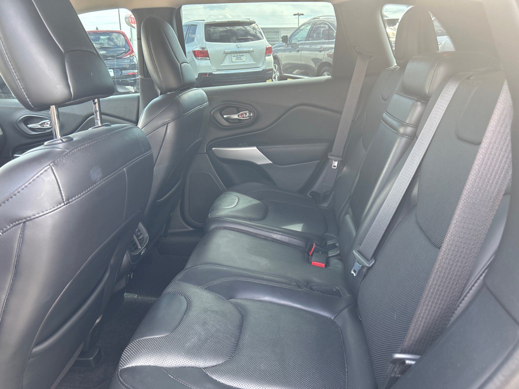 2017 Jeep Cherokee Image 6