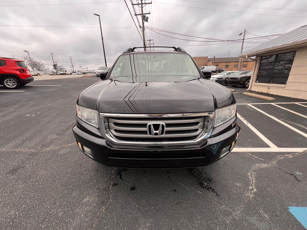 2013 Honda Ridgeline Image 2