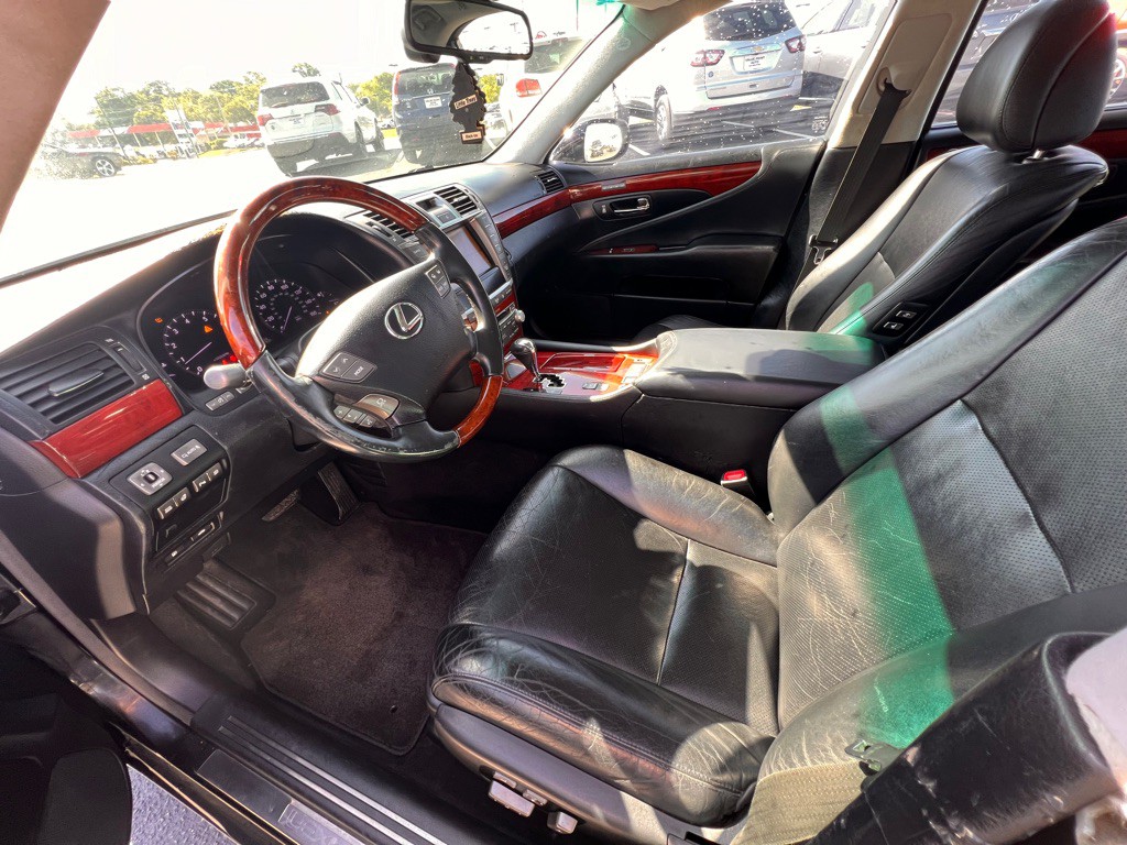 2012 Lexus LS 460 Image 6