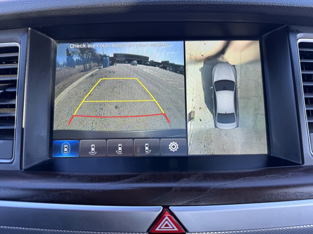 2018 Genesis G80 Image 32