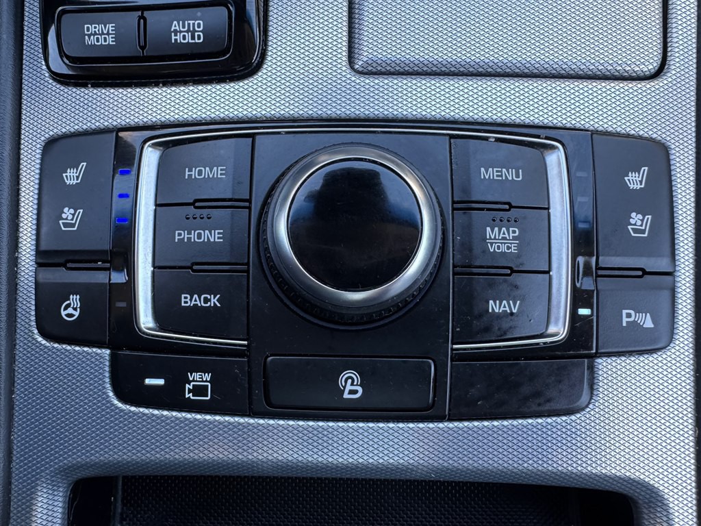 2018 Genesis G80 Image 33