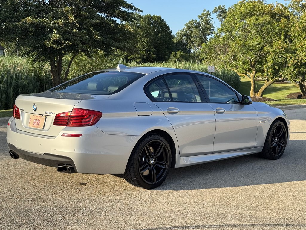 2015 BMW 5 Series Image 2