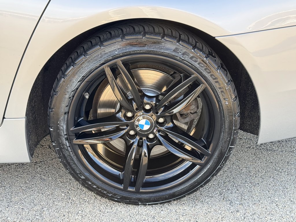 2015 BMW 5 Series Image 12