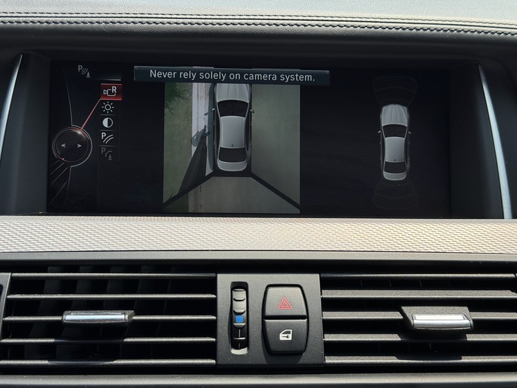 2015 BMW 5 Series Image 23