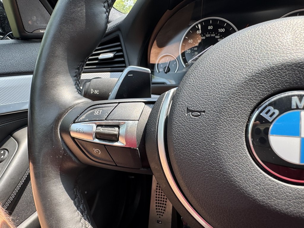 2015 BMW 5 Series Image 27