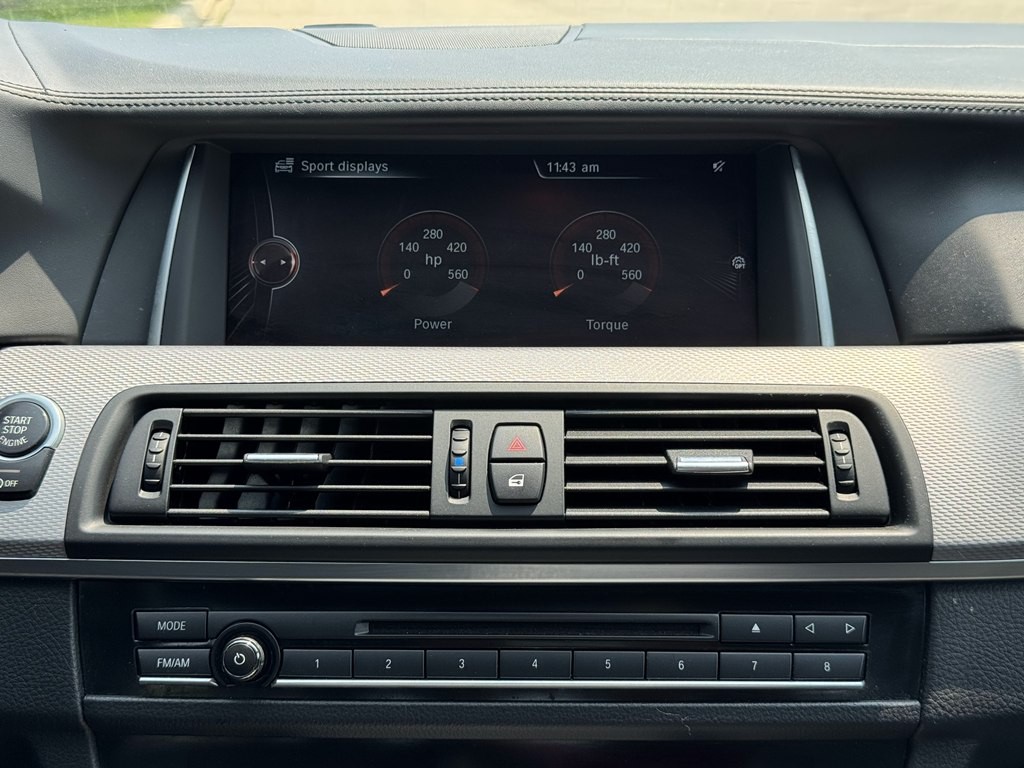 2015 BMW 5 Series Image 36