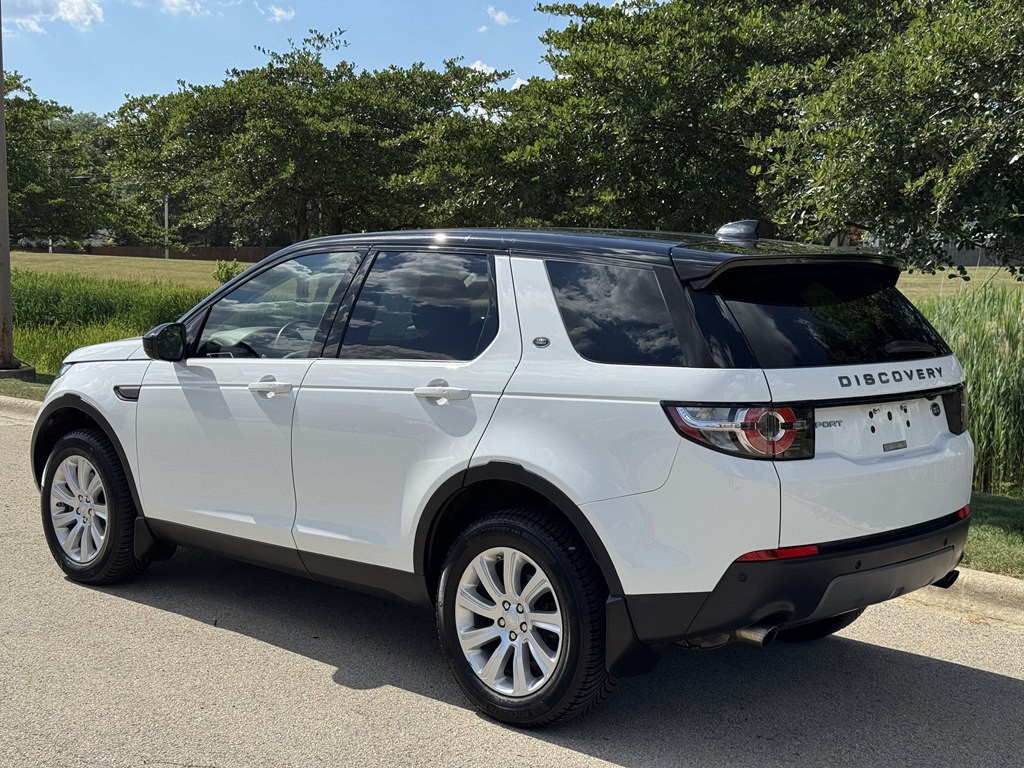 2019 Land Rover Discovery Sport Image 4