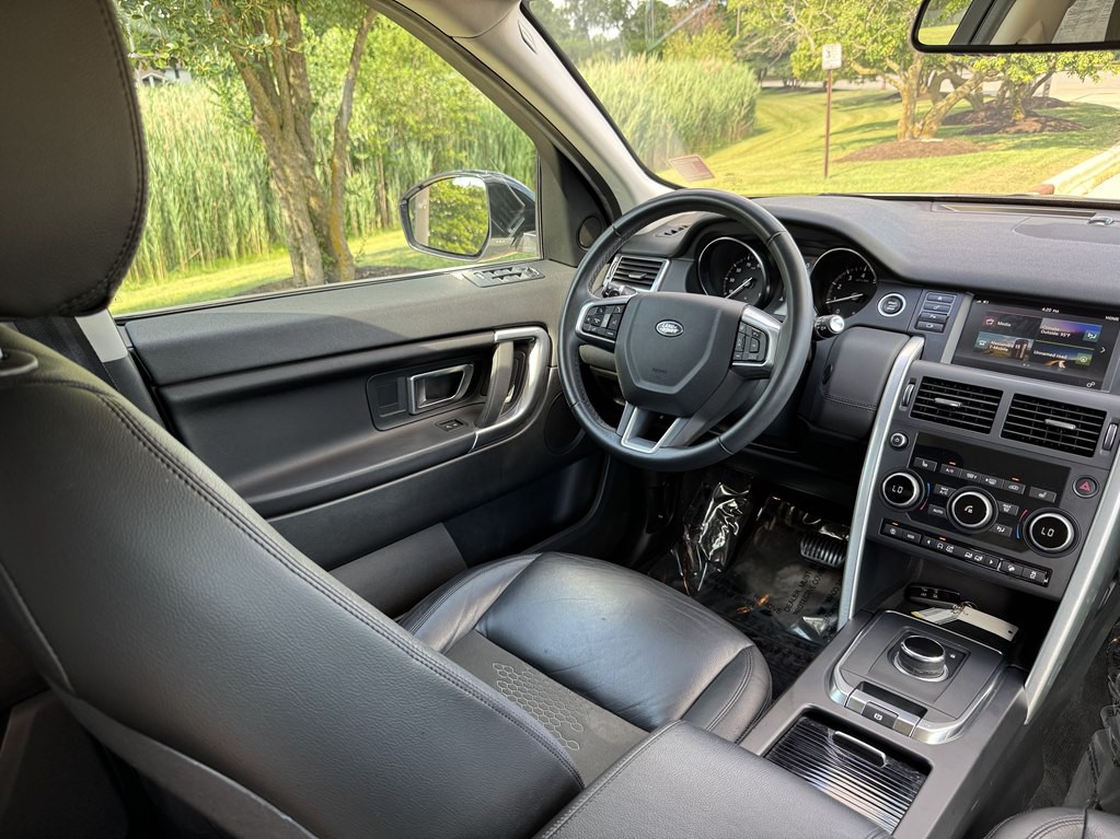 2019 Land Rover Discovery Sport Image 21