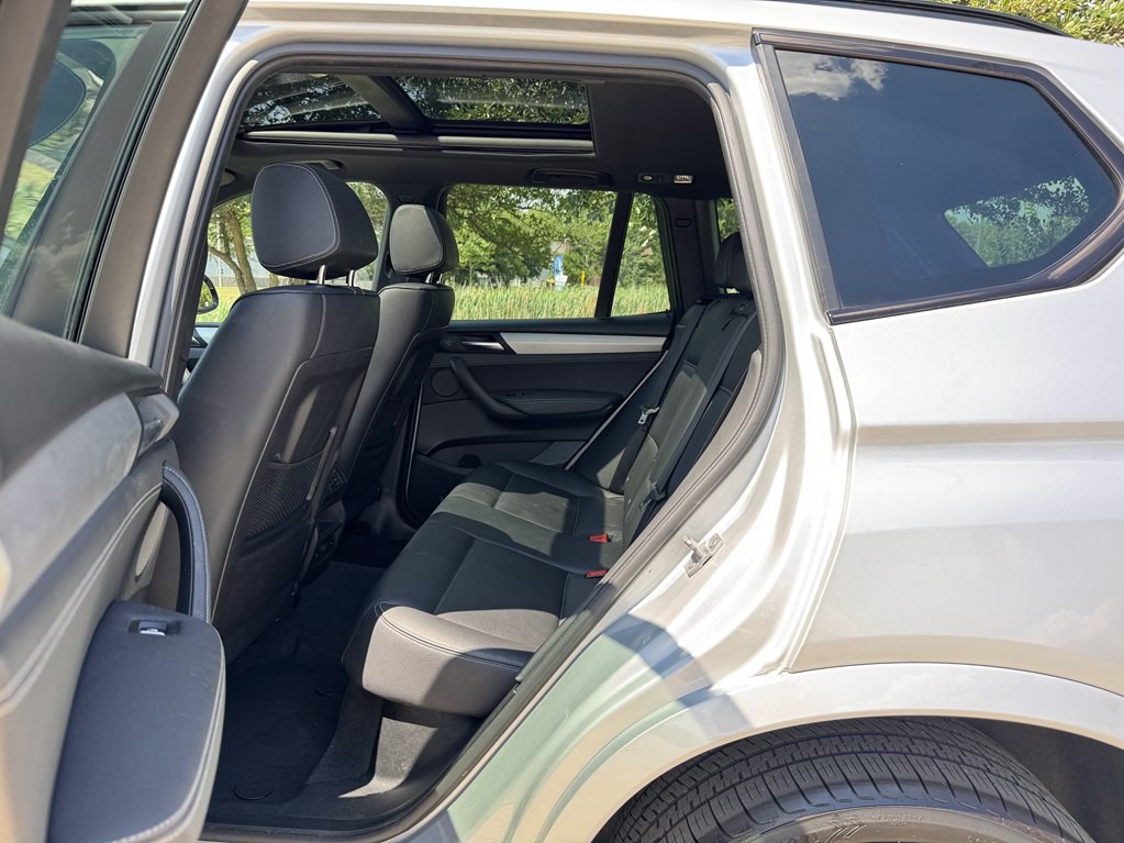 2016 BMW X3 Image 39