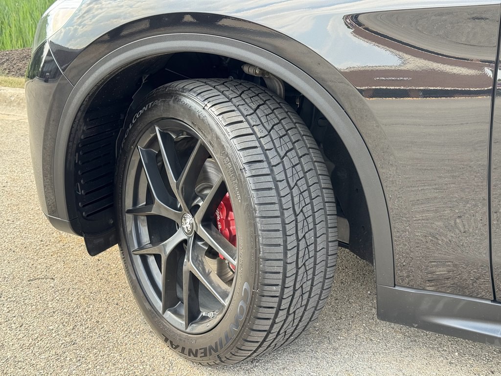 2020 Alfa Romeo Stelvio Image 12