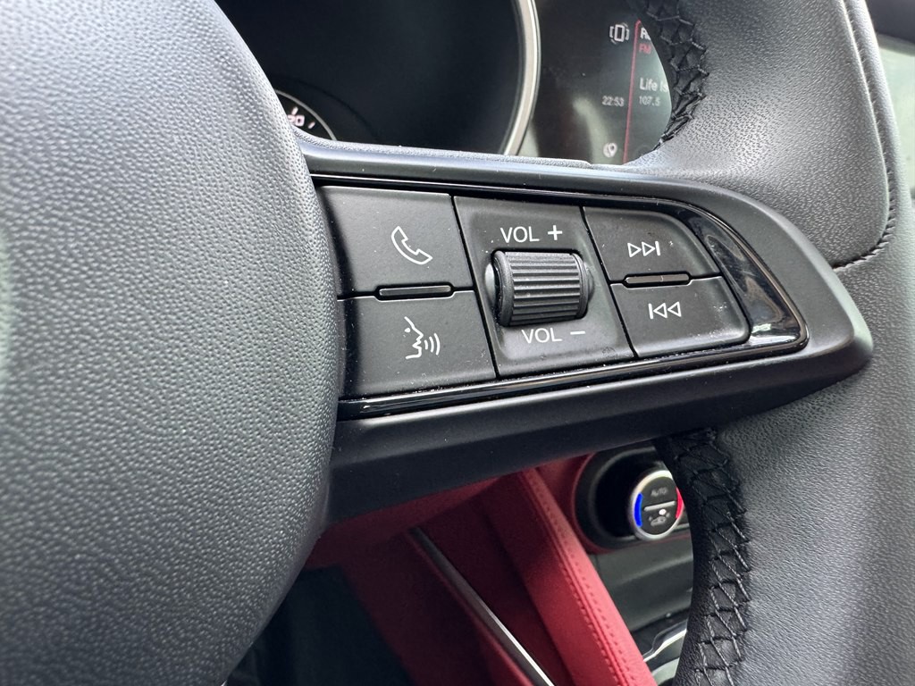 2020 Alfa Romeo Stelvio Image 42