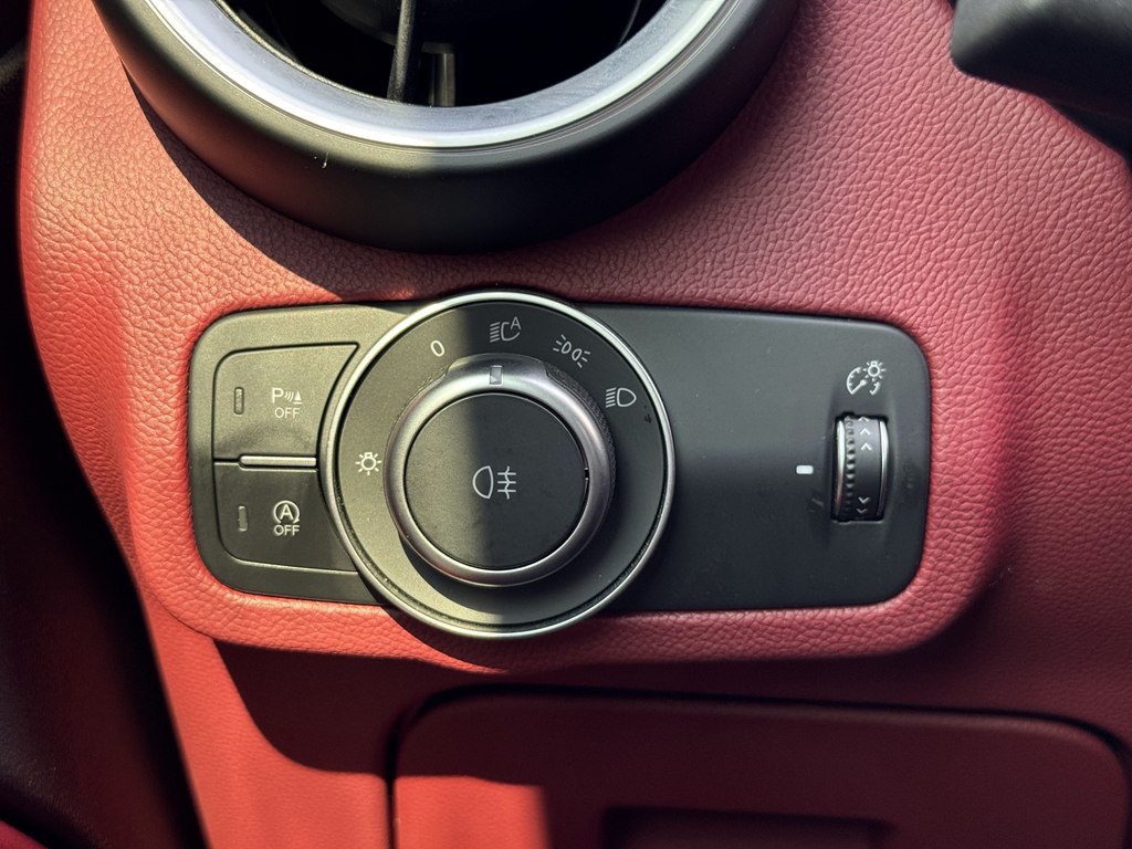 2020 Alfa Romeo Stelvio Image 45