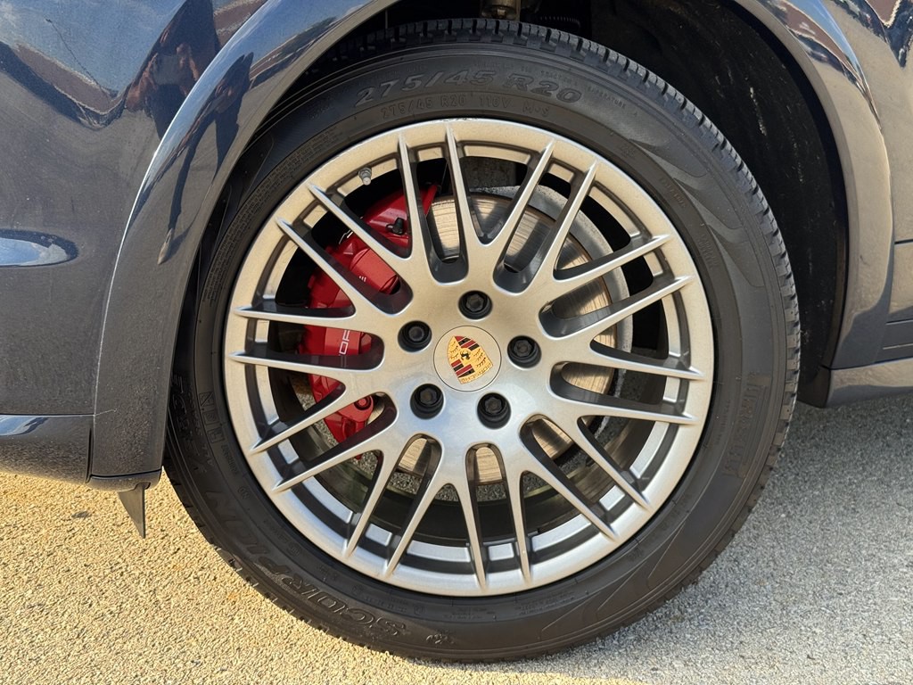 2013 Porsche Cayenne Image 13