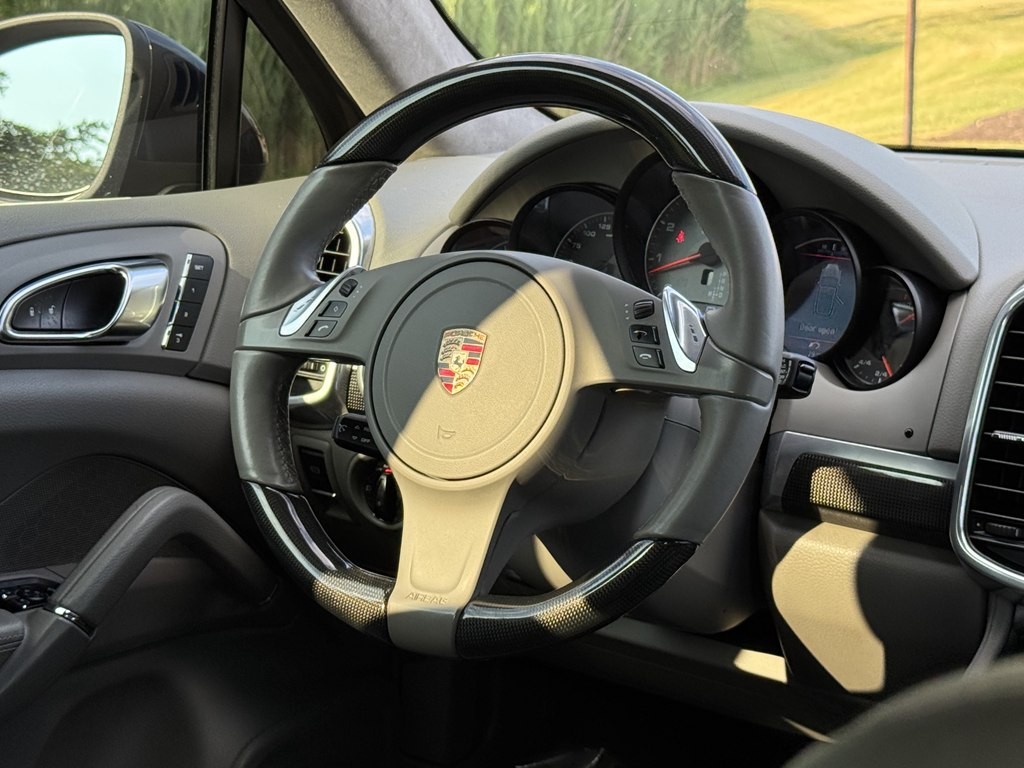 2013 Porsche Cayenne Image 17