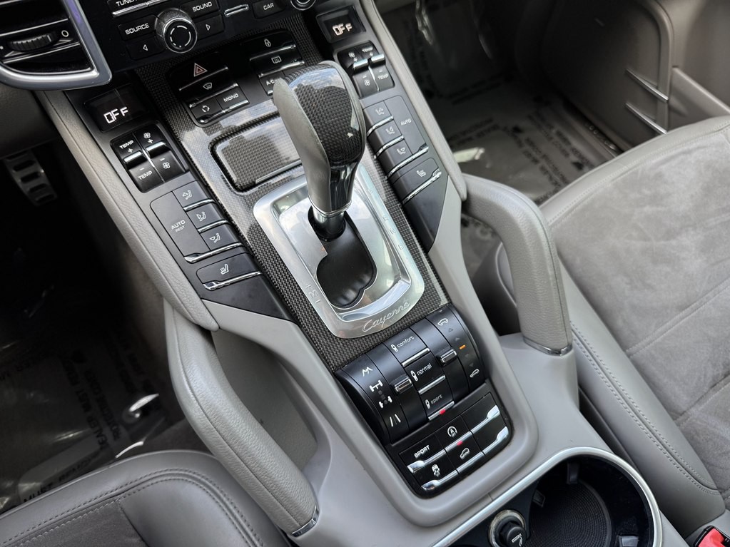 2013 Porsche Cayenne Image 27