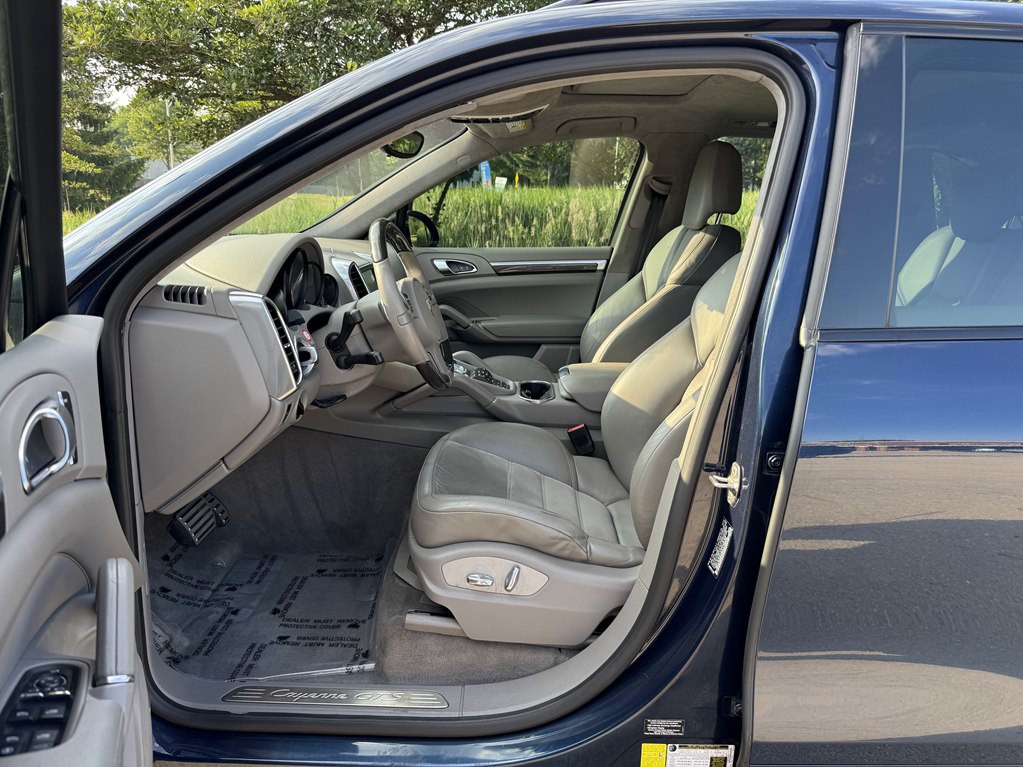 2013 Porsche Cayenne Image 28
