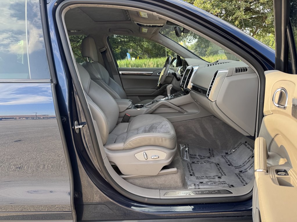 2013 Porsche Cayenne Image 33