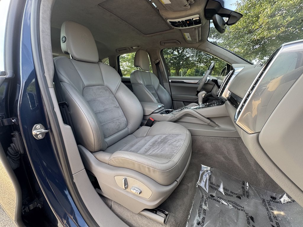 2013 Porsche Cayenne Image 34