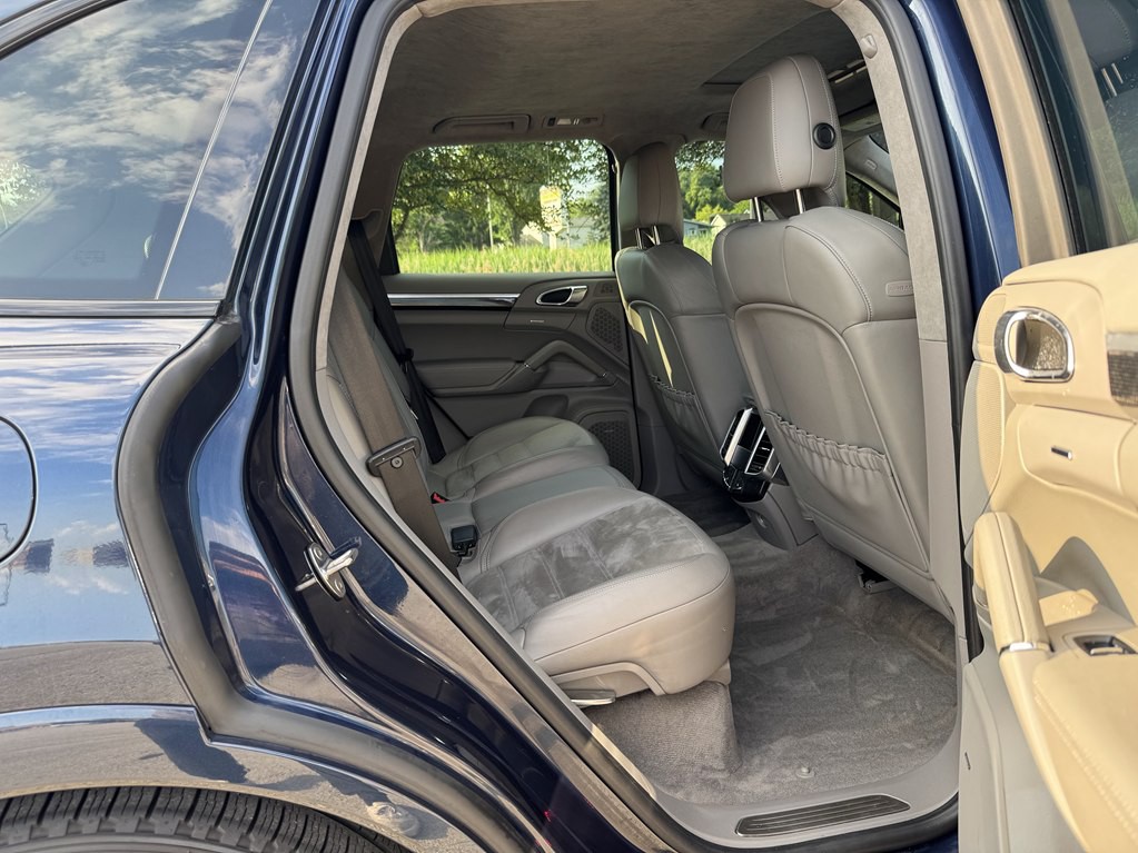 2013 Porsche Cayenne Image 37