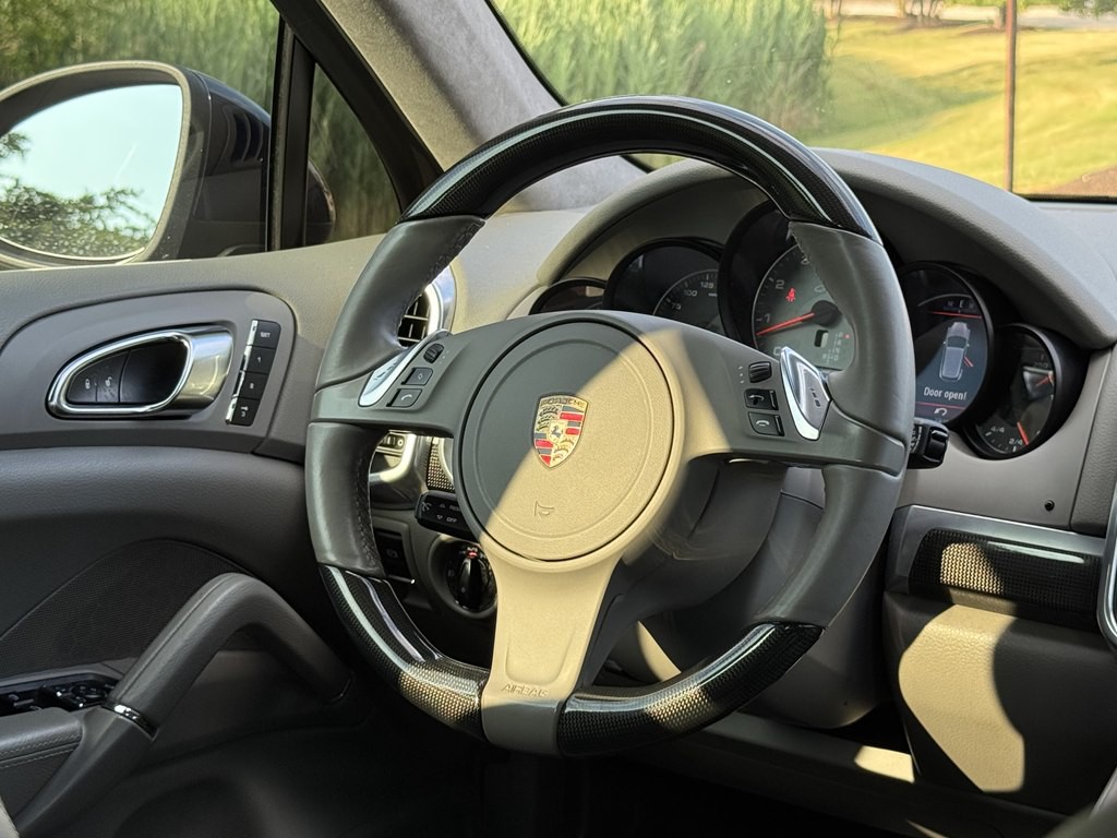 2013 Porsche Cayenne Image 41