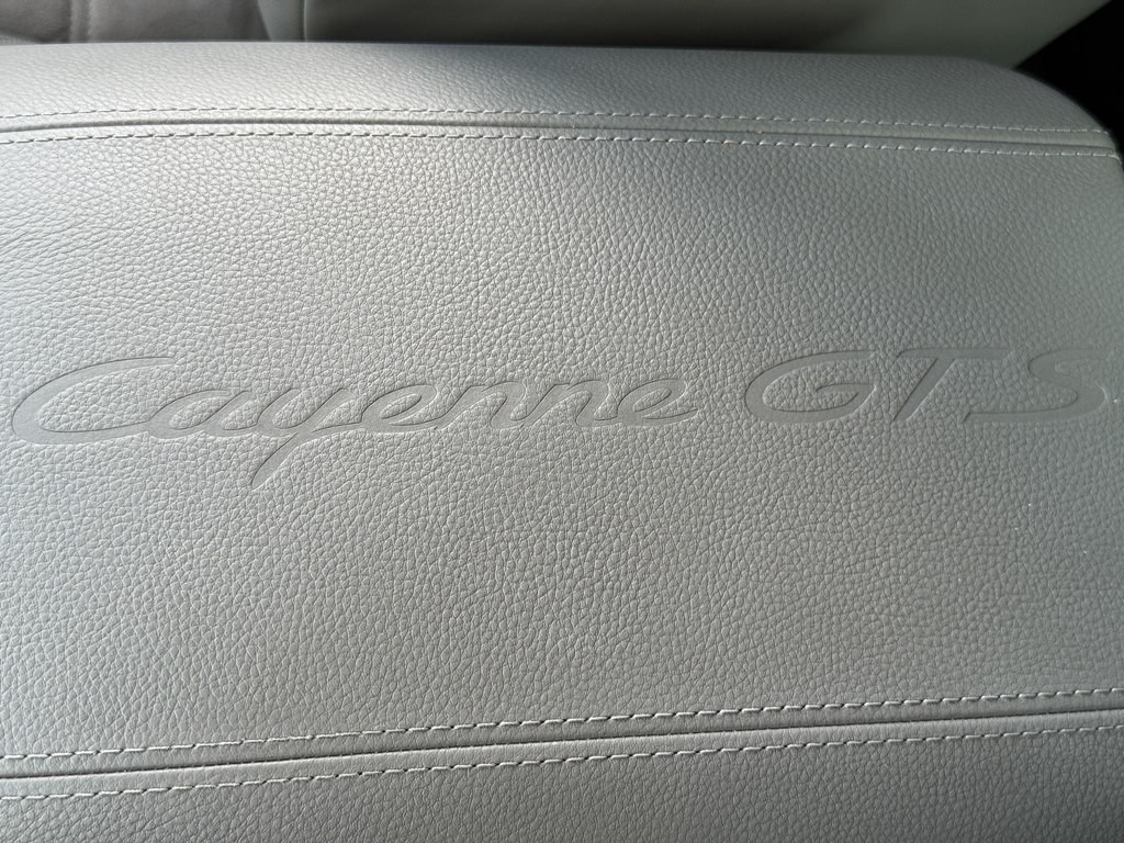 2013 Porsche Cayenne Image 46