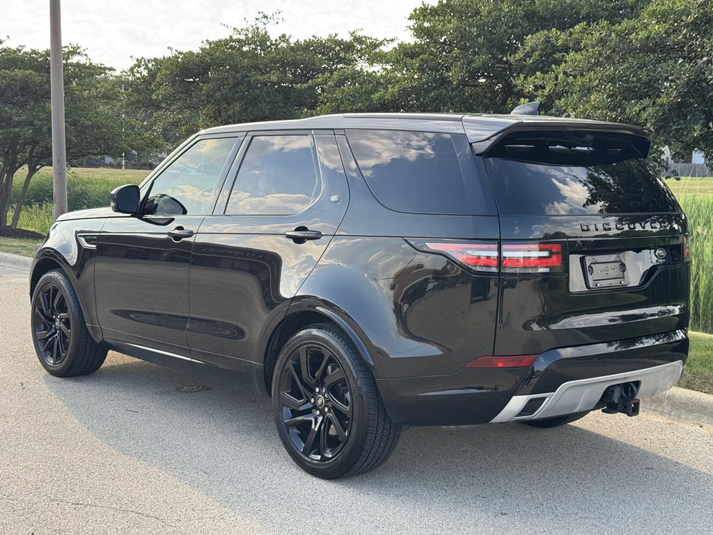 2017 Land Rover Discovery Image 4