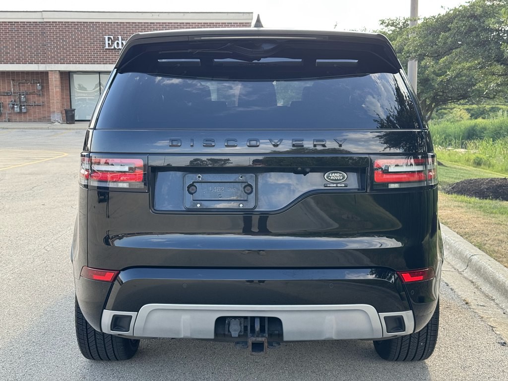 2017 Land Rover Discovery Image 8