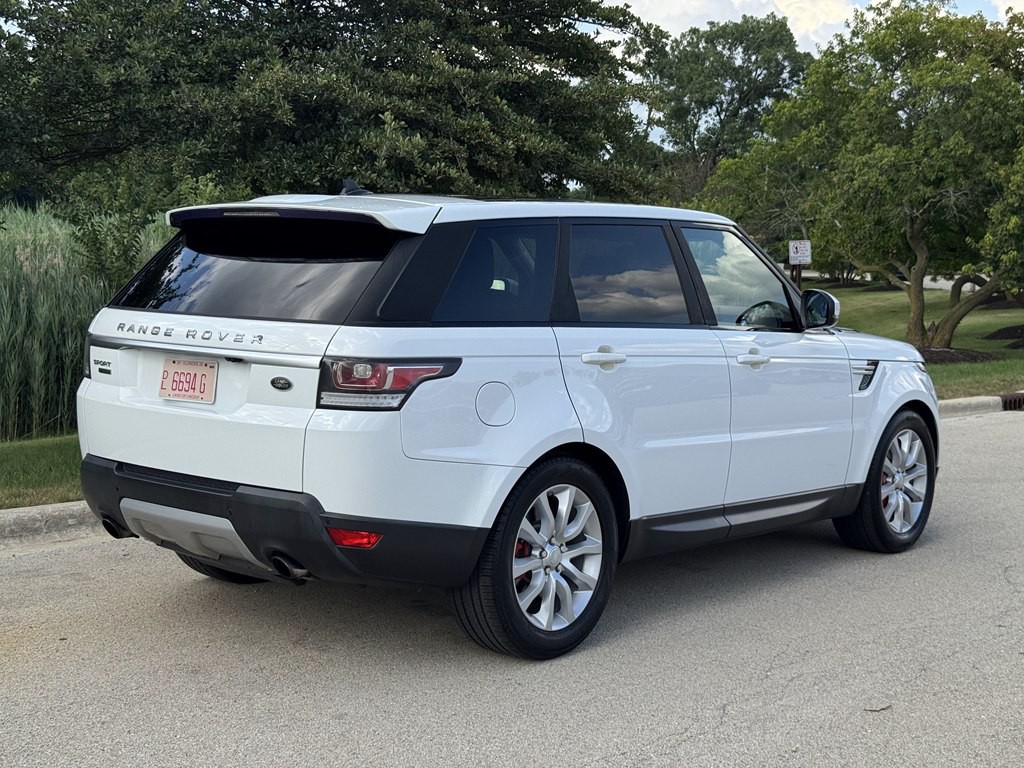 2016 Land Rover Range Rover Image 2