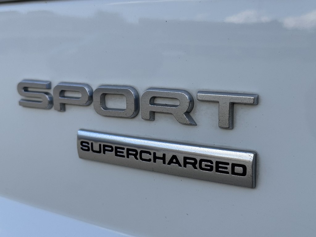 2016 Land Rover Range Rover Image 9