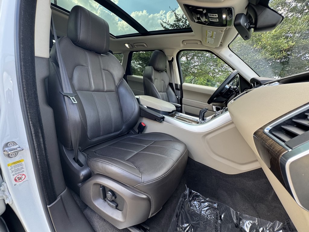 2016 Land Rover Range Rover Image 20