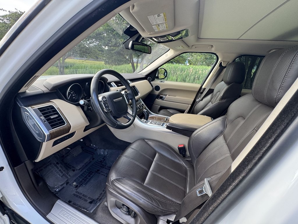 2016 Land Rover Range Rover Image 33