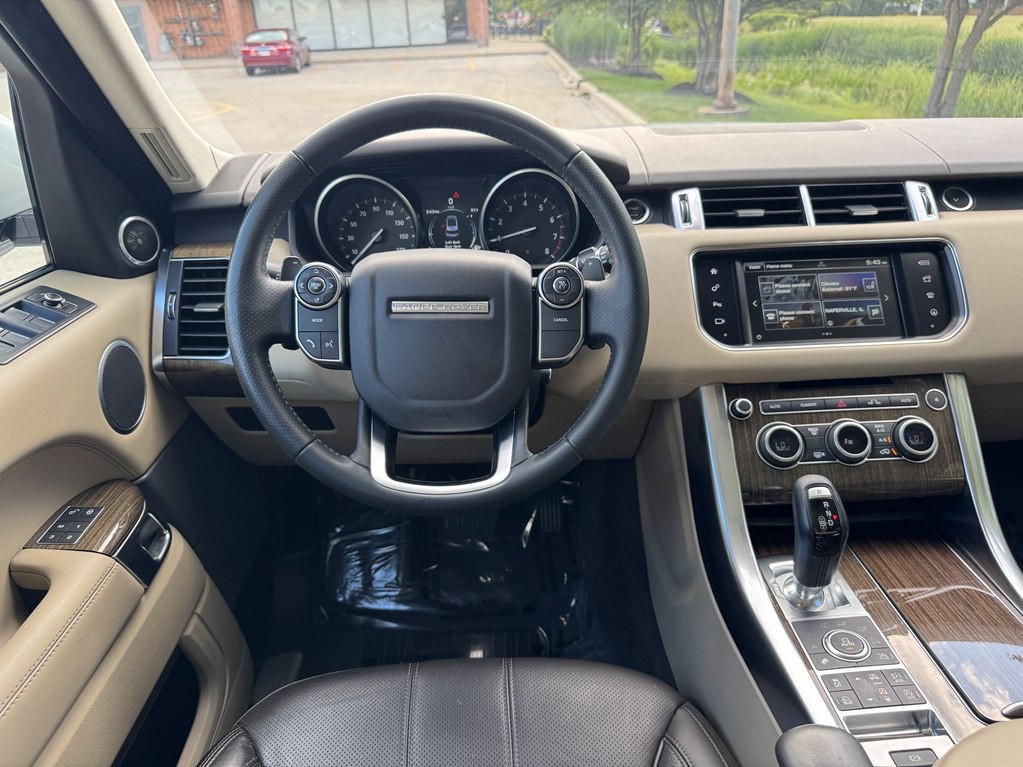 2016 Land Rover Range Rover Image 38