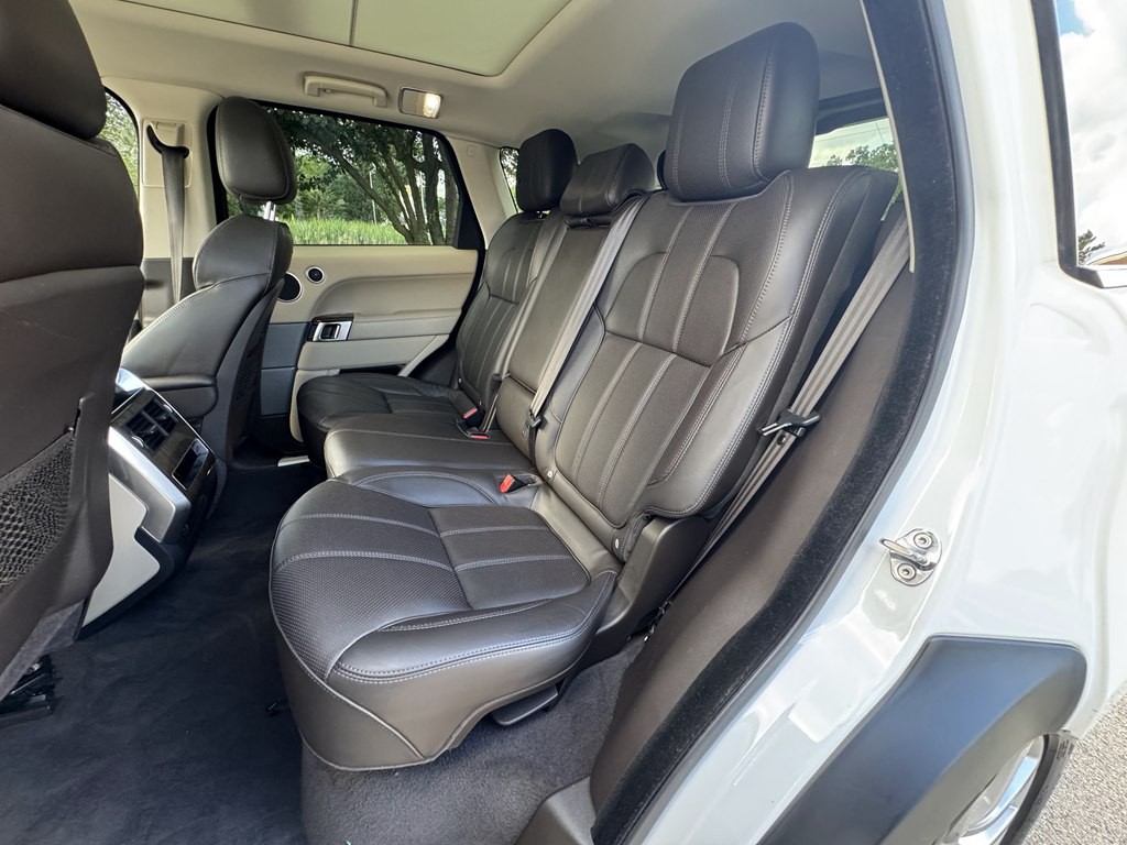 2016 Land Rover Range Rover Image 42