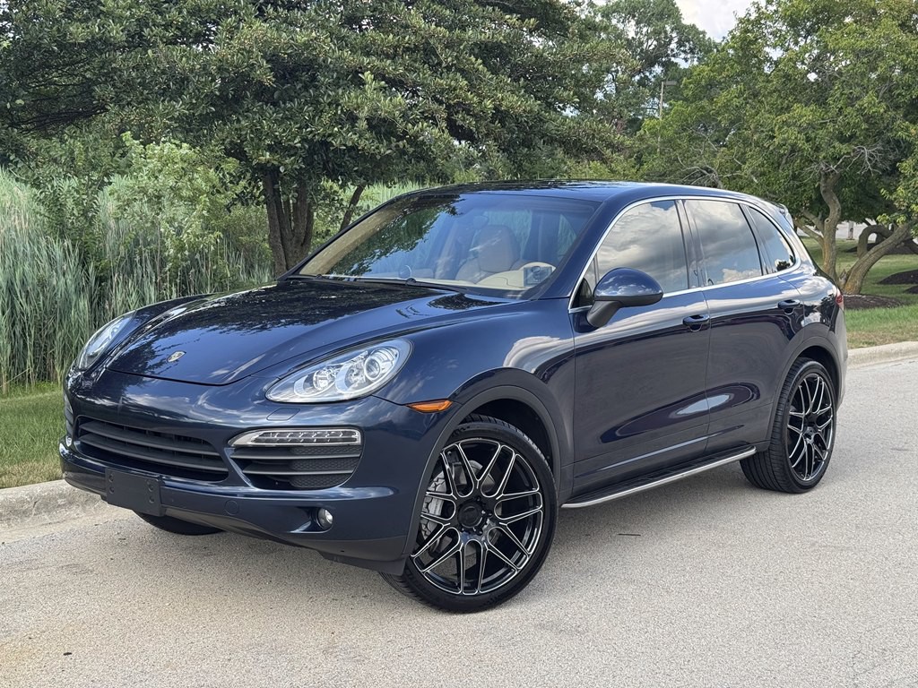 2011 Porsche Cayenne Image 1