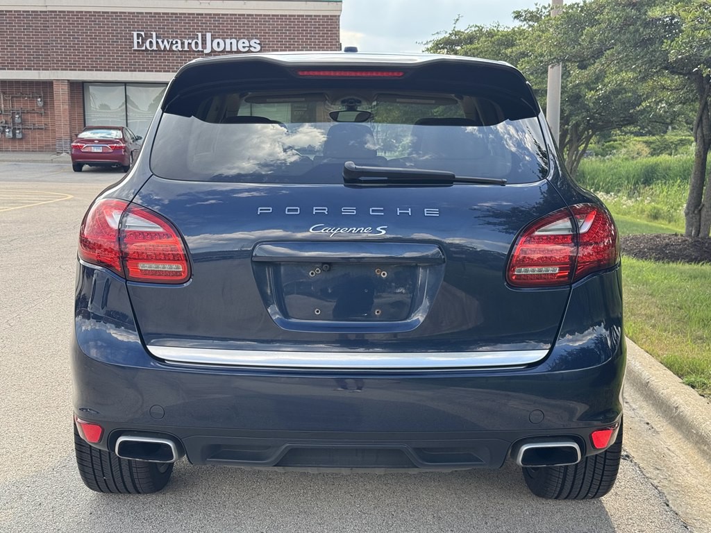 2011 Porsche Cayenne Image 8