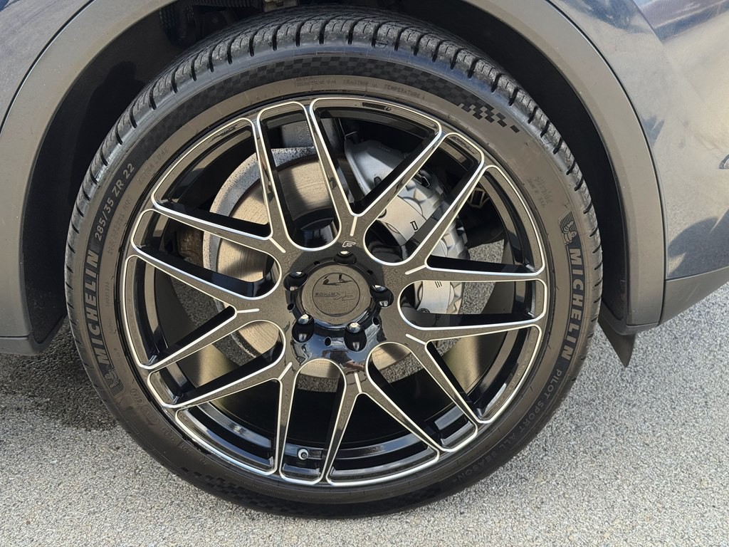 2011 Porsche Cayenne Image 10