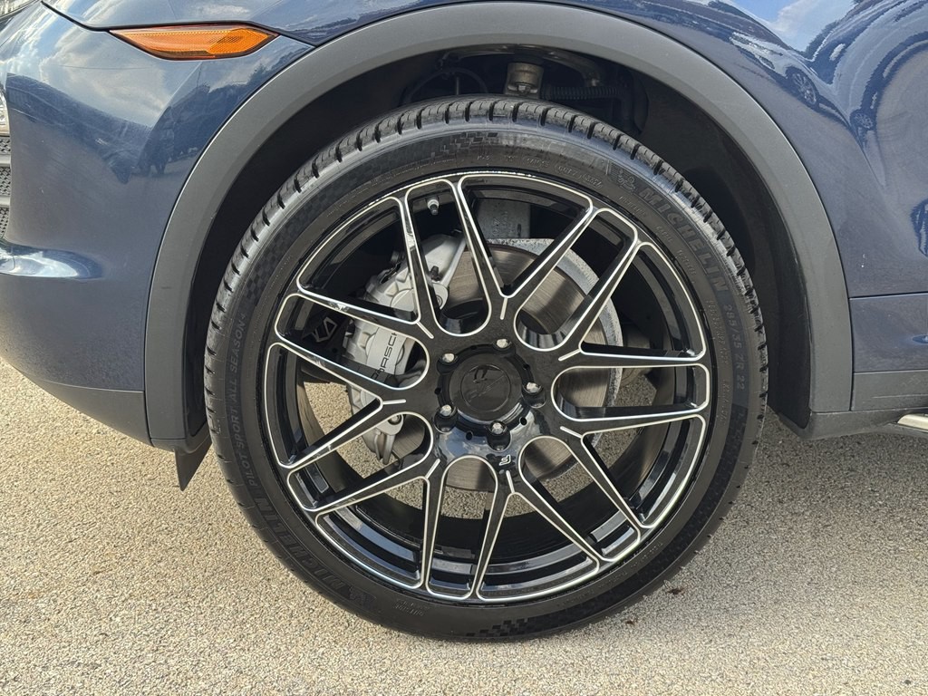 2011 Porsche Cayenne Image 11