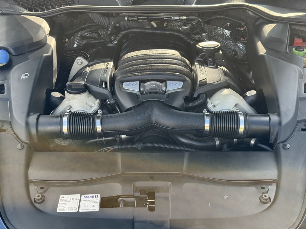 2011 Porsche Cayenne Image 15
