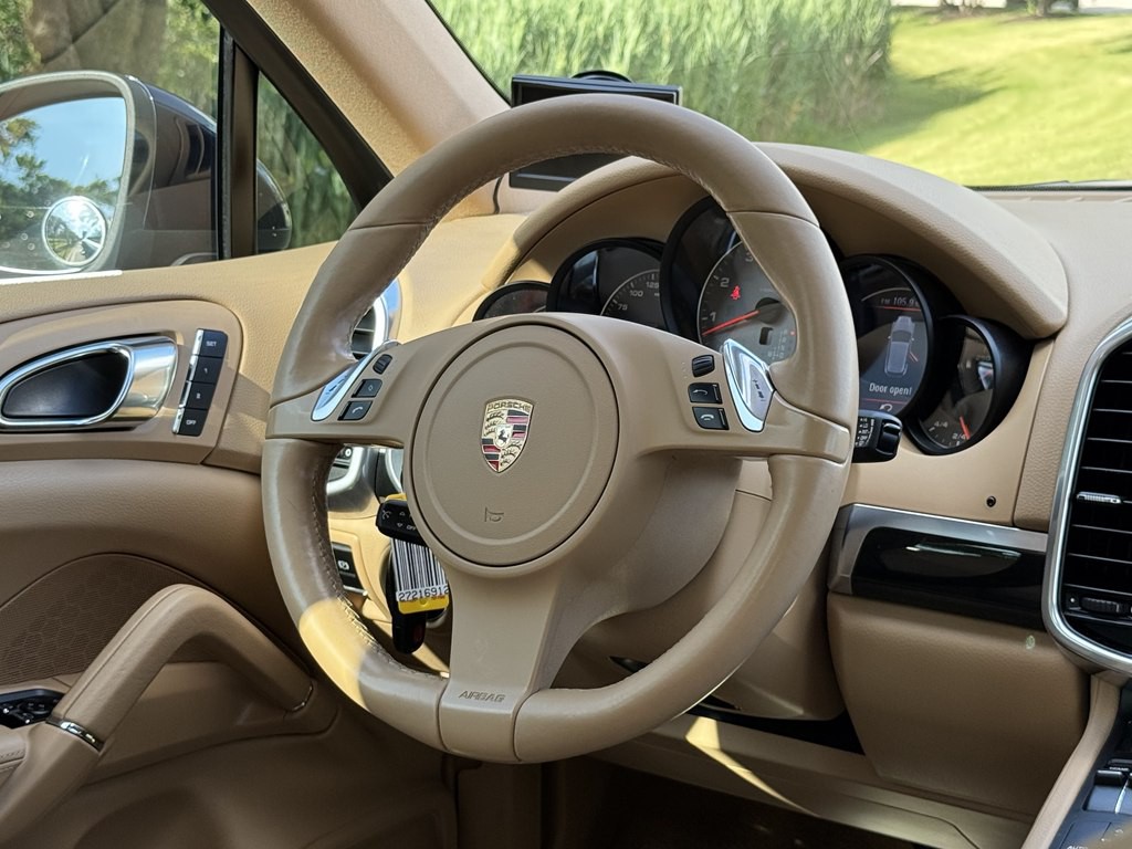 2011 Porsche Cayenne Image 18