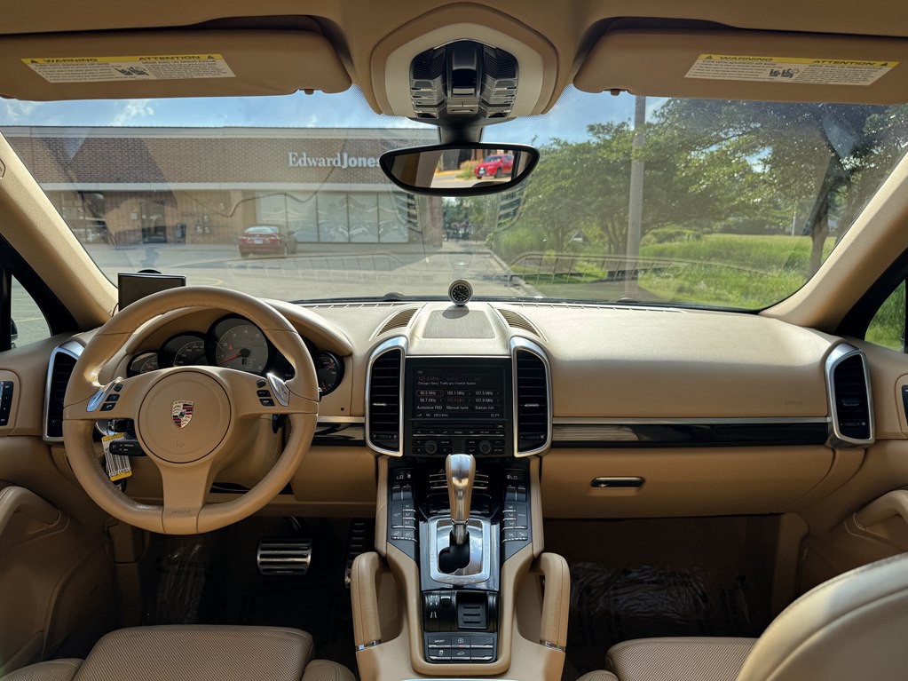 2011 Porsche Cayenne Image 22