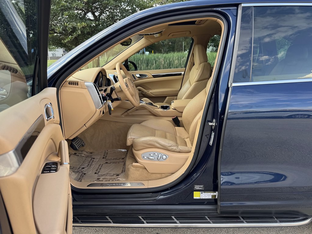 2011 Porsche Cayenne Image 26