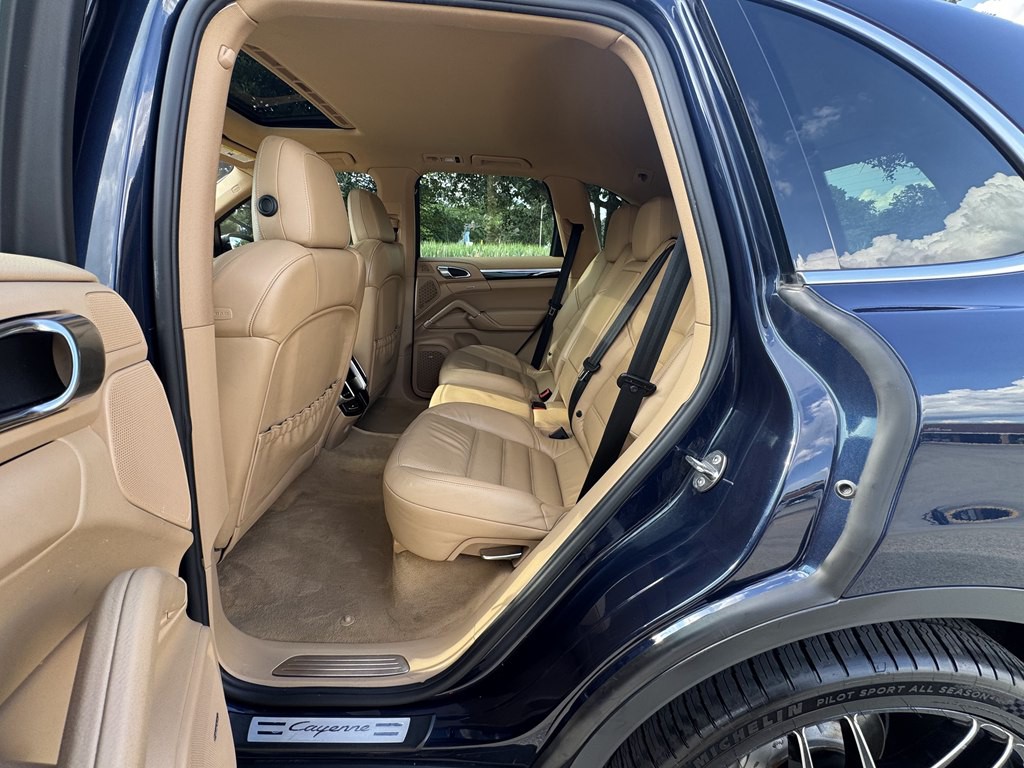 2011 Porsche Cayenne Image 31