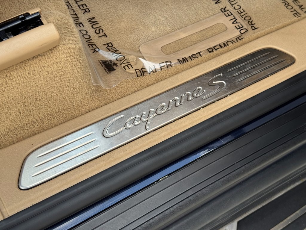 2011 Porsche Cayenne Image 38