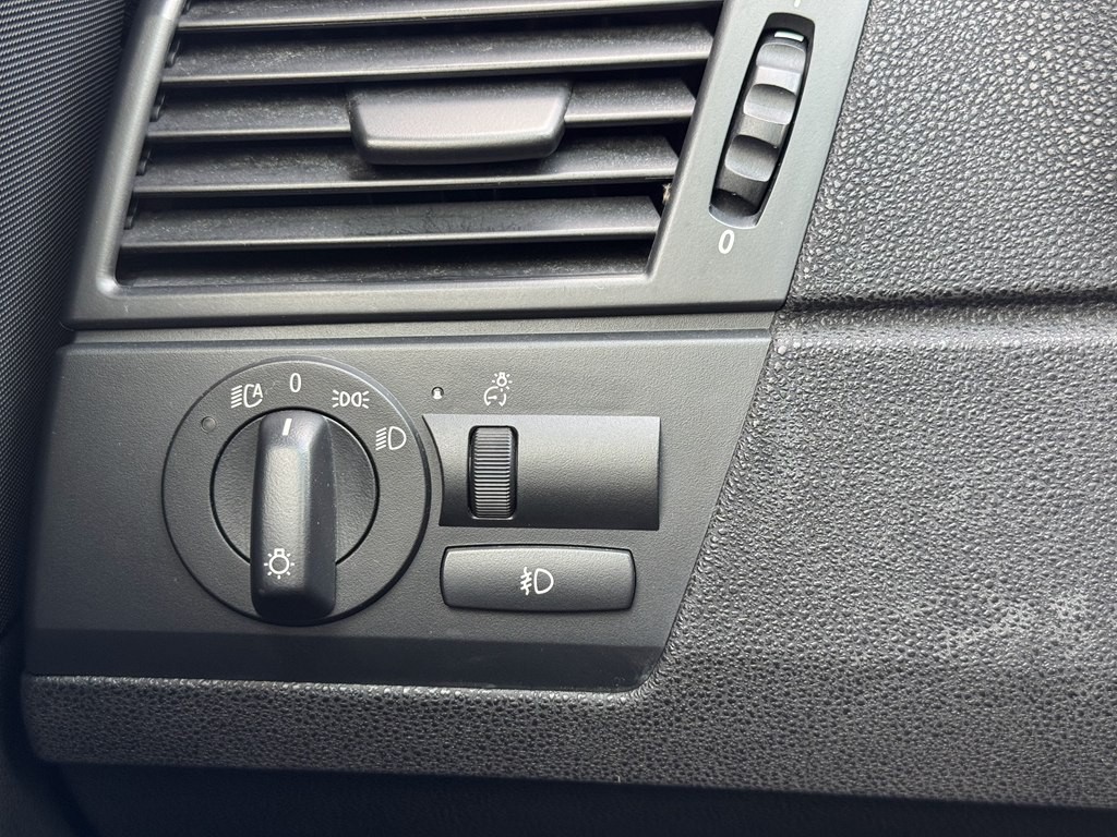 2006 BMW X3 Image 21