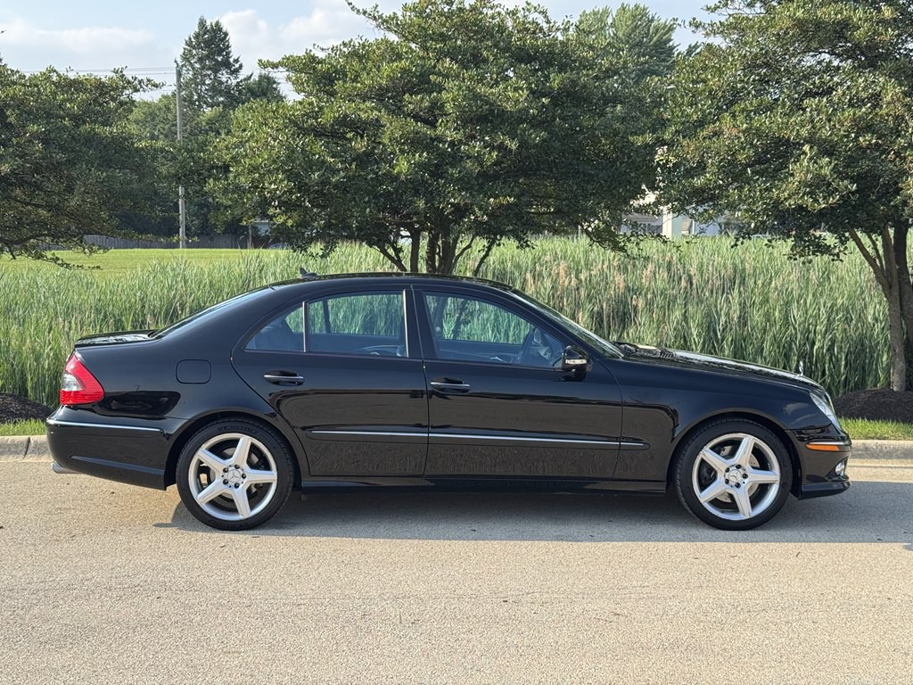 2009 Mercedes-Benz E-Class Image 5