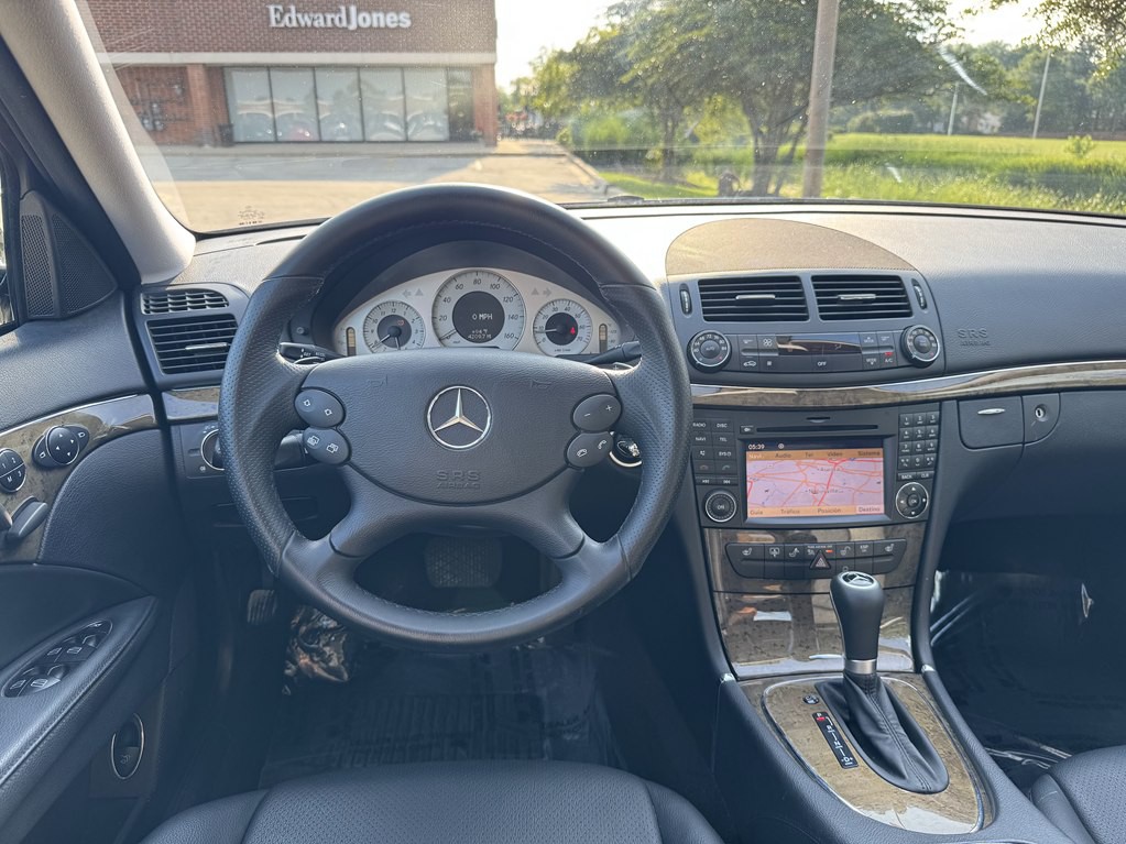 2009 Mercedes-Benz E-Class Image 20