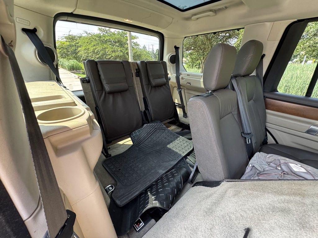 2016 Land Rover LR4 Image 21